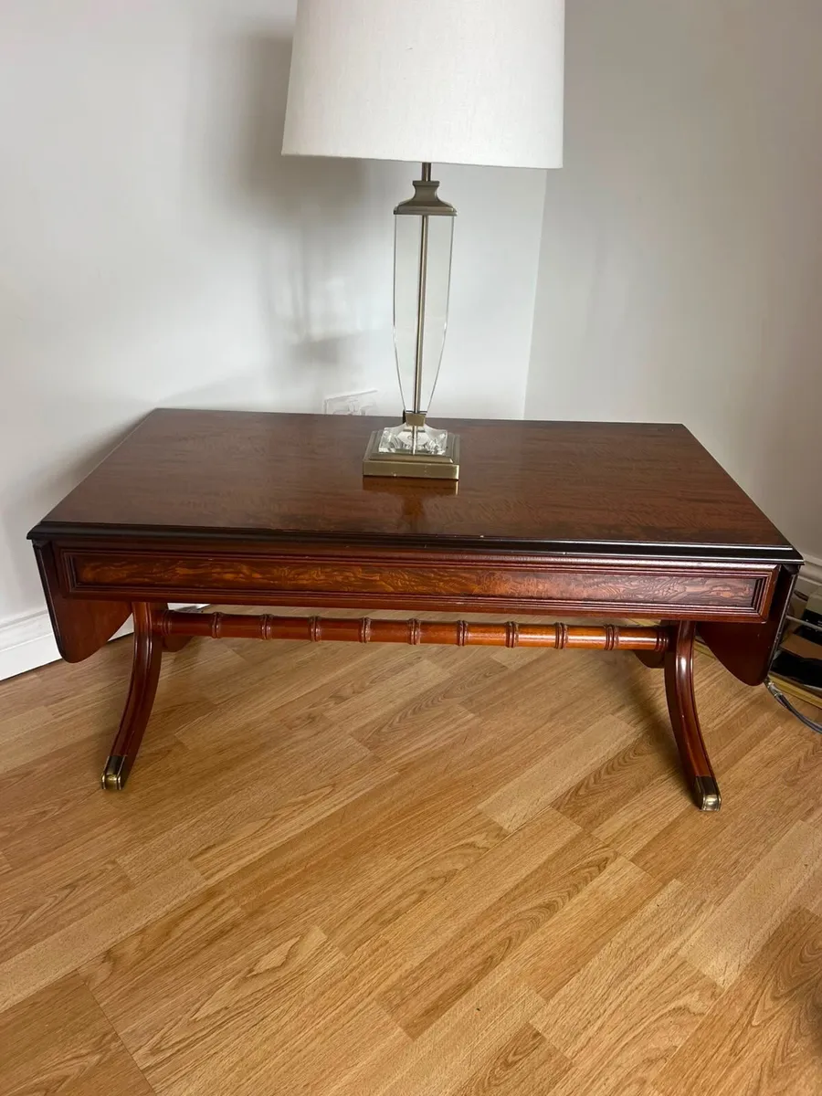 Matching Mahogany Coffee Table & Nest of 3 Tables - Image 1