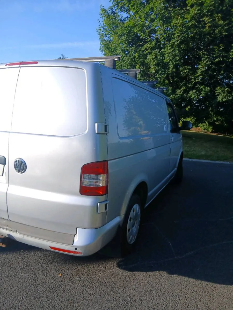 Volkswagen Transporter - Image 3