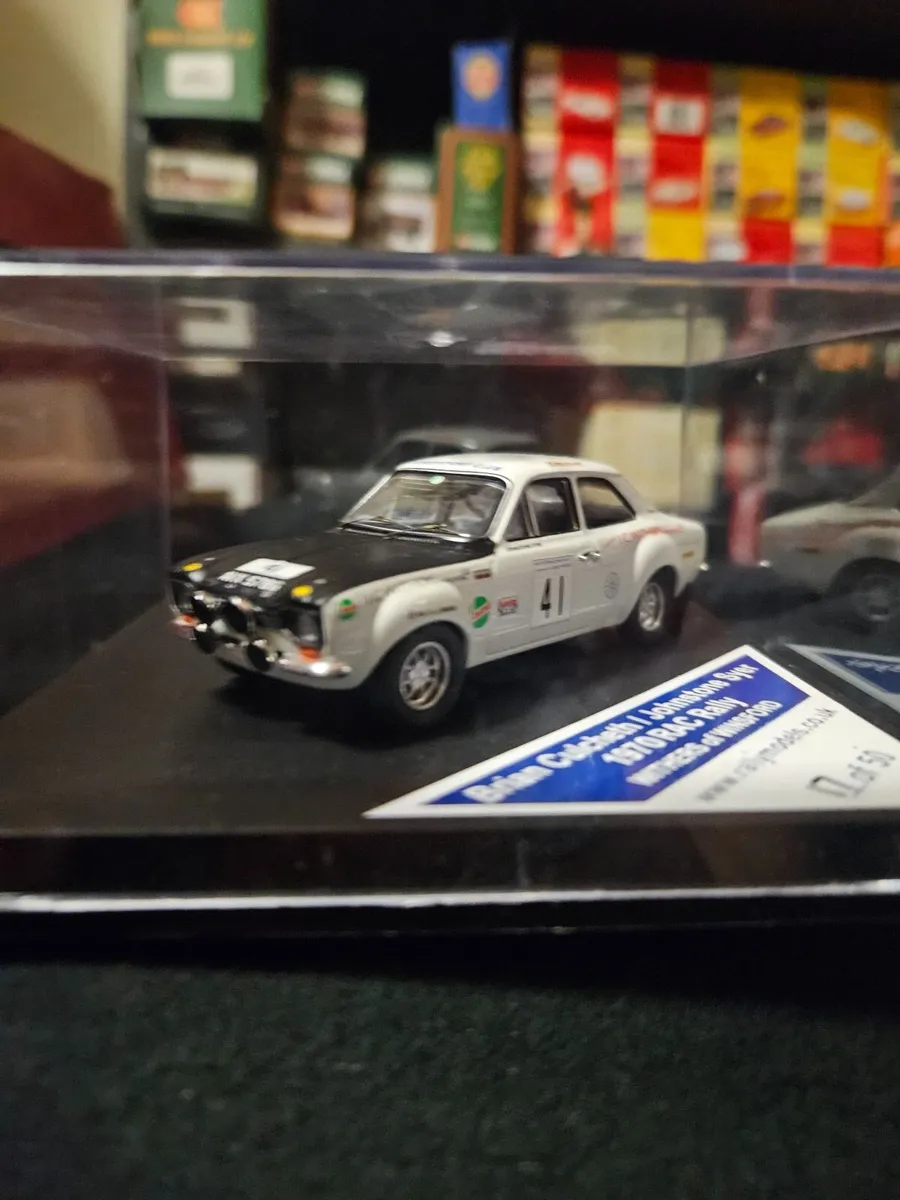 Corgi Trofeu Ford Escort MKI Rally - Image 4