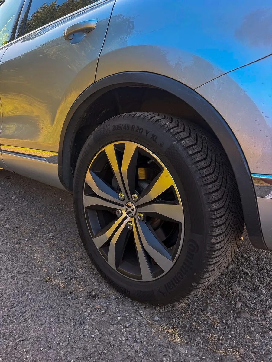 Volkswagen Touareg 2015 - Image 4