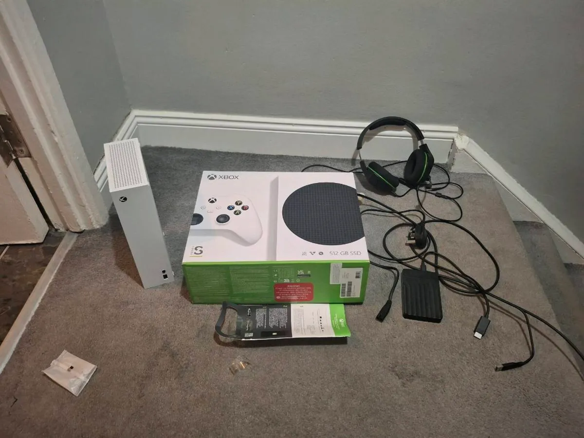 Xbox series s with MSI monitor. - Image 4