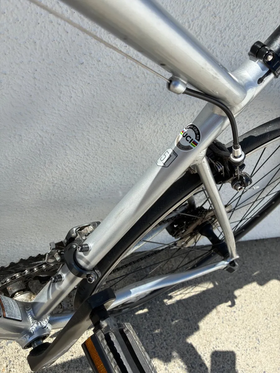 Road bike - Image 2