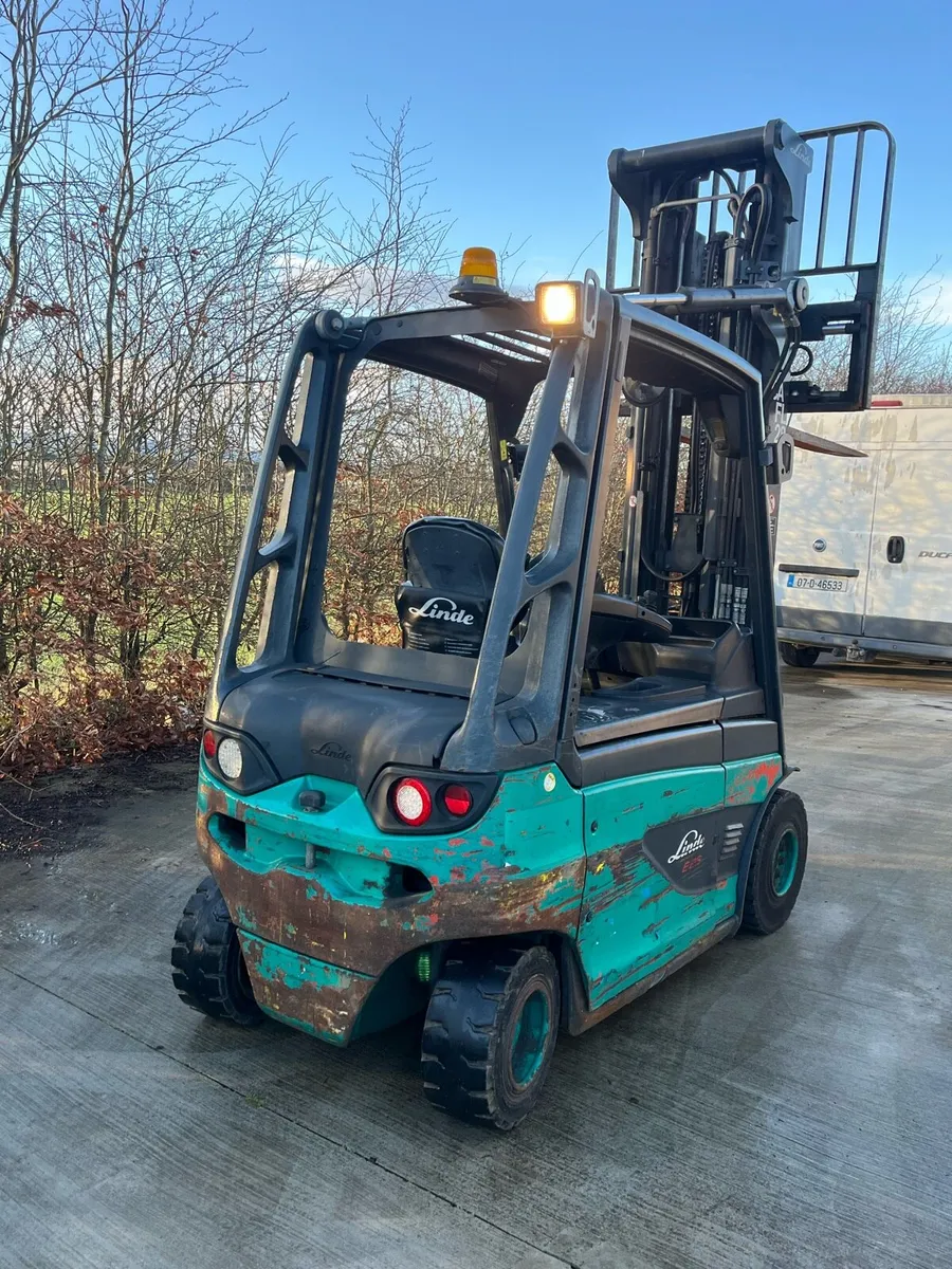 2012 Linde Electric Forklift not driving - Image 1