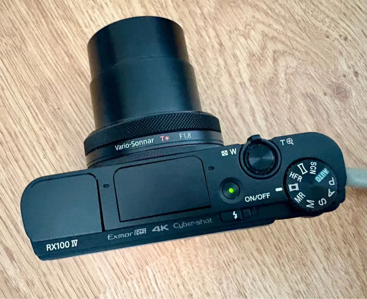 Sony RX100 IV (Mark 4) Excellent Condition - Image 3