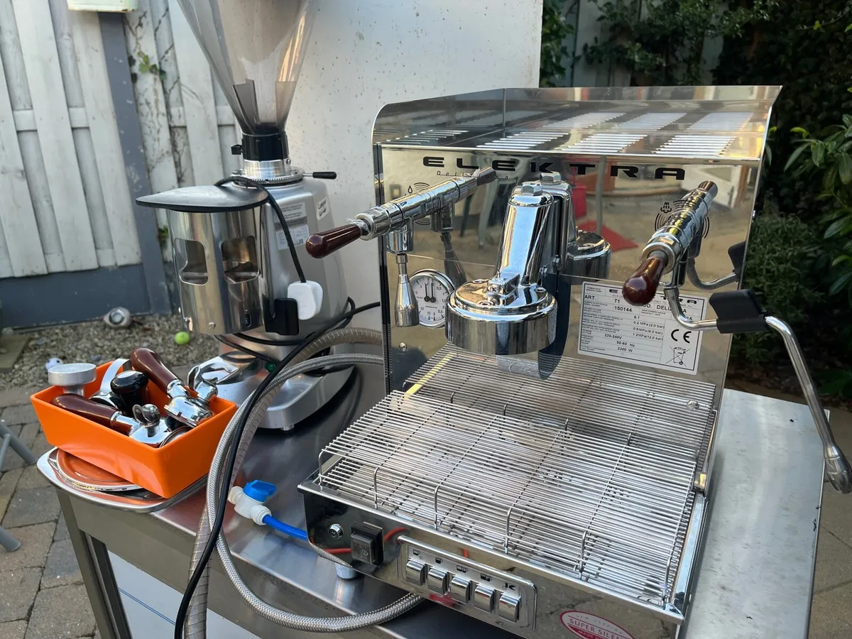 Commercial coffee Elektra sixties coffee machine - Image 2