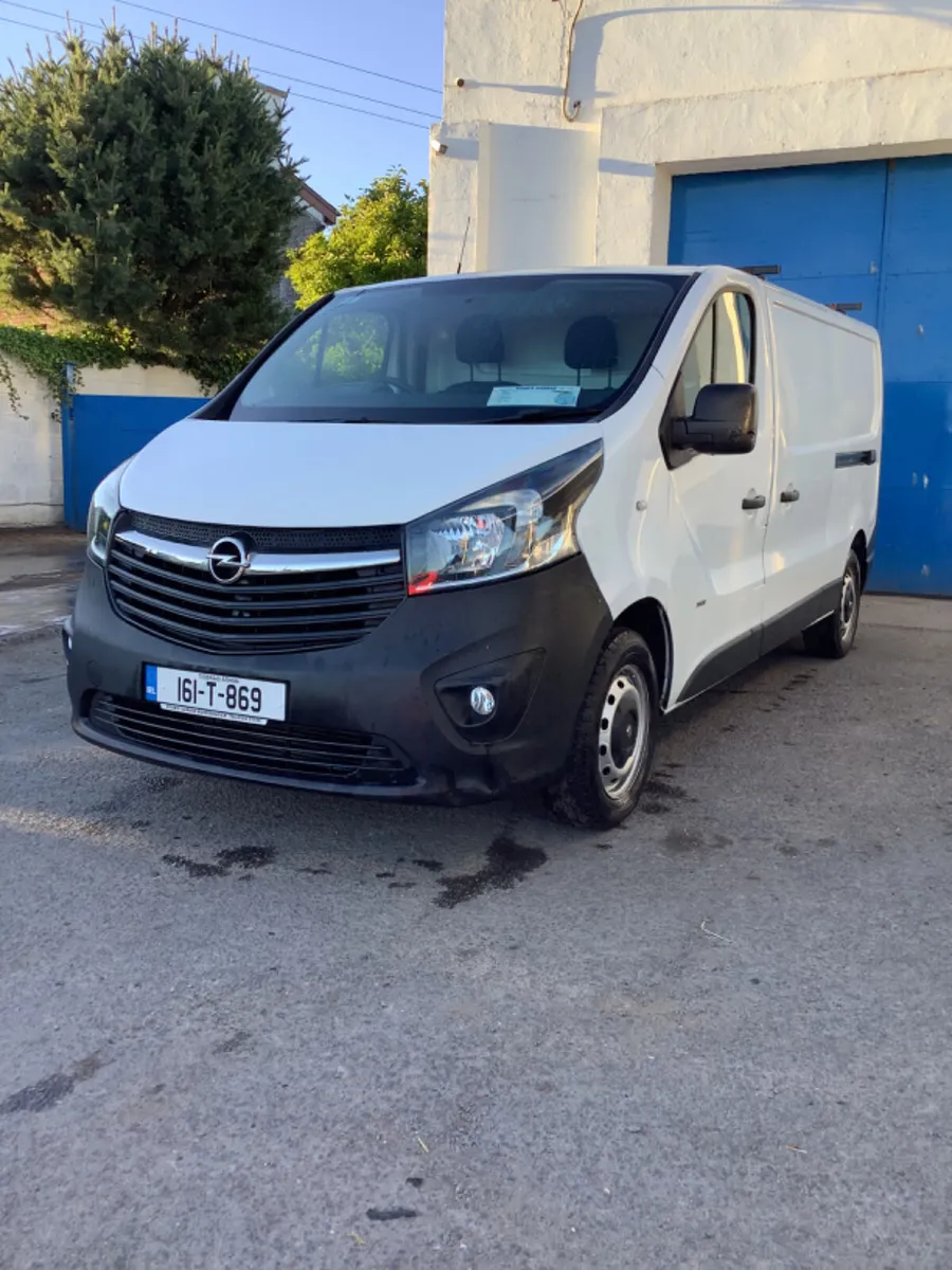 Opel Vivaro 2016 - Image 1