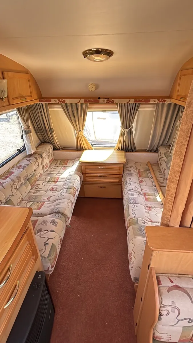 Caravan - Image 3