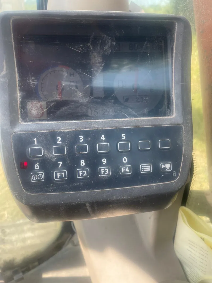 Hitachi zaxis 135 - Image 4