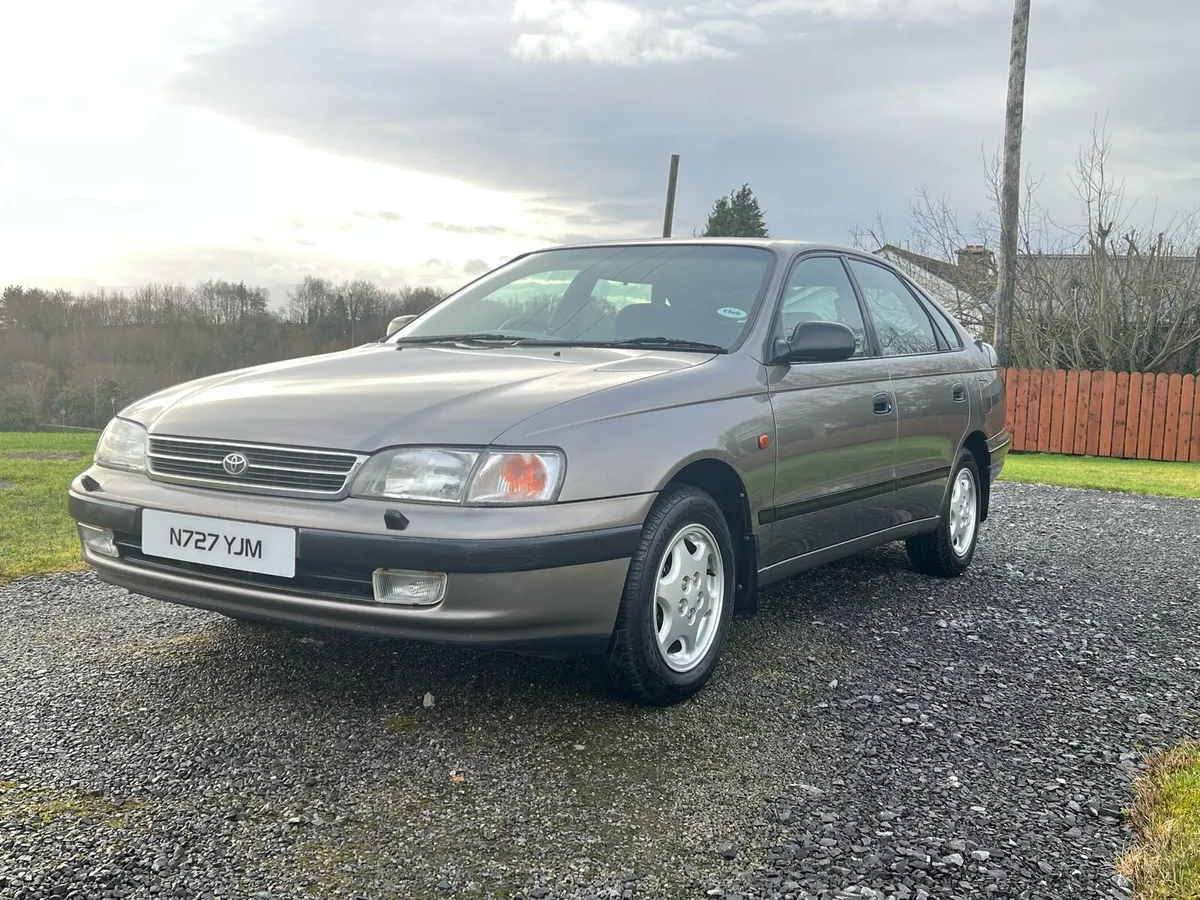 Toyota Carina e 2.0 Executive - Image 2