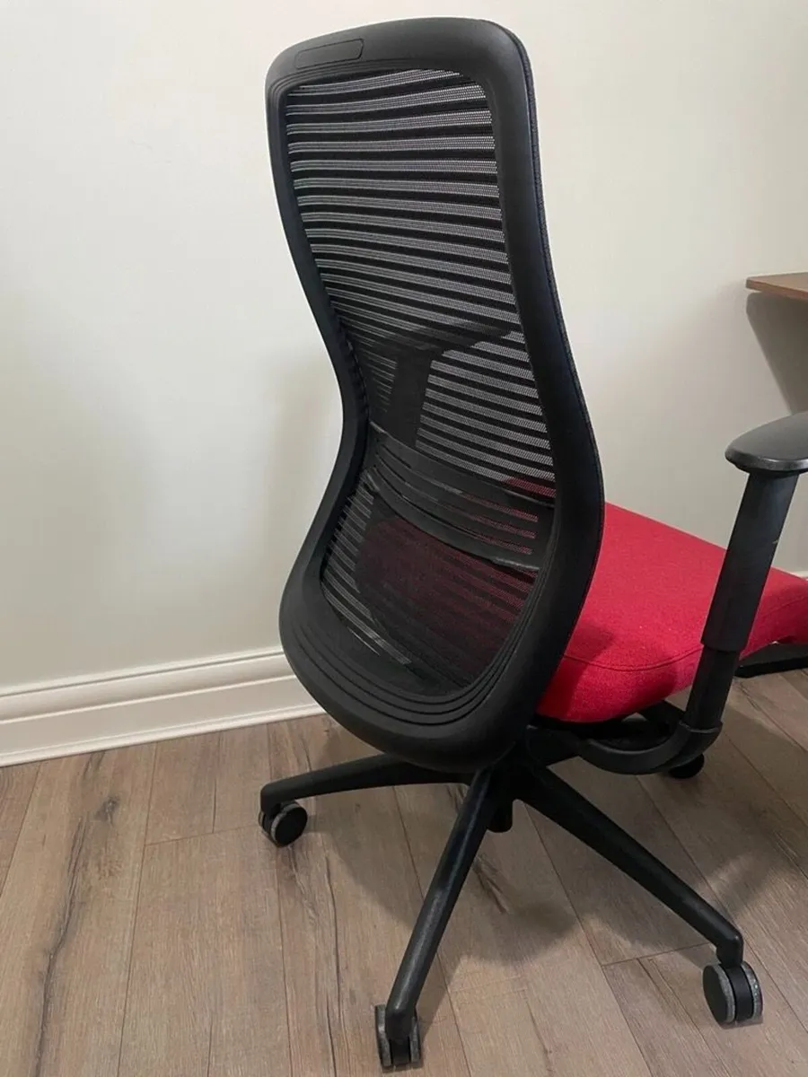 Office chair - Image 2