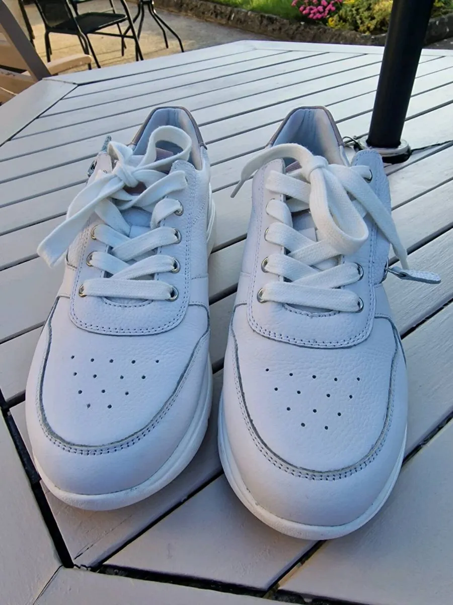 Josef Seibel trainers in white and rose - Image 3