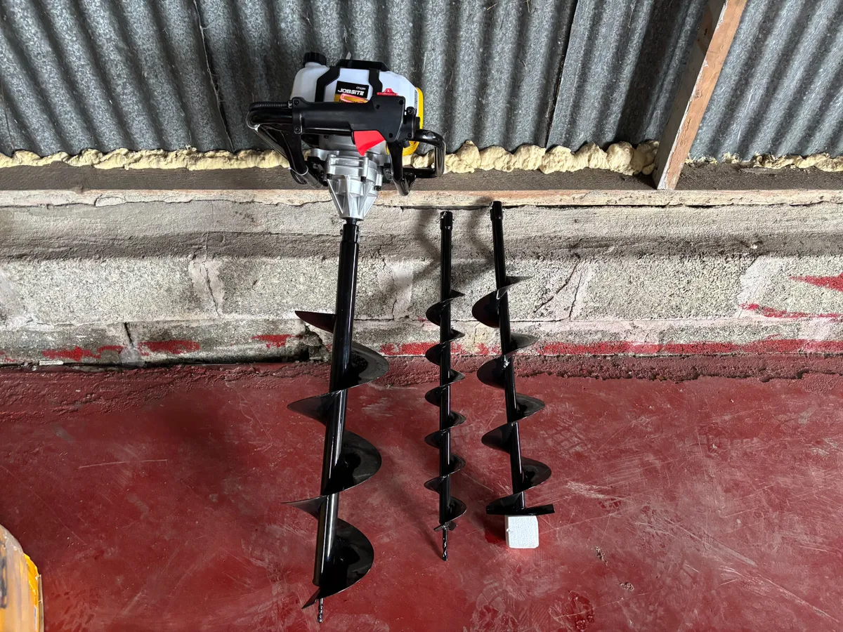 Jobsite Petrol Earth Auger - Image 1