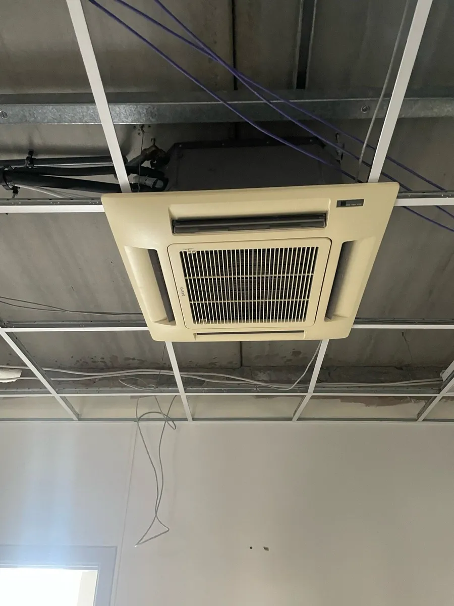 Air conditioning units - Image 4