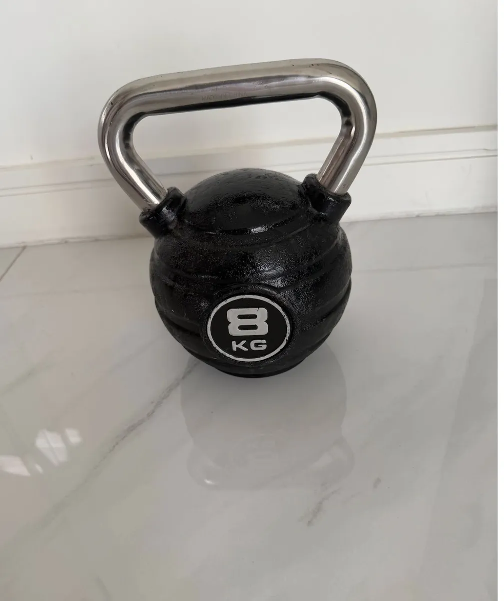 8kg Kettlebell - Image 1