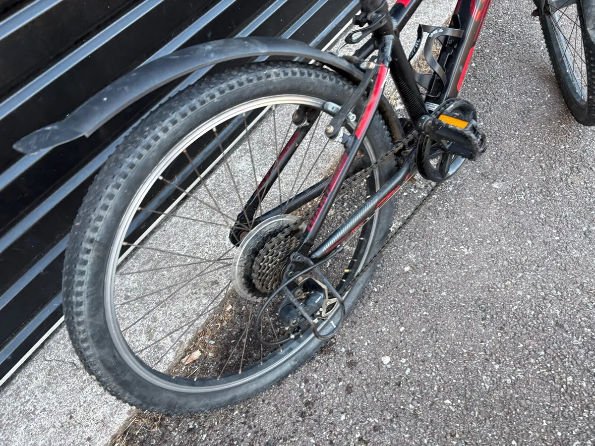 Giant XTC  junior  Mountain bike- up to age 11/12 - Image 4