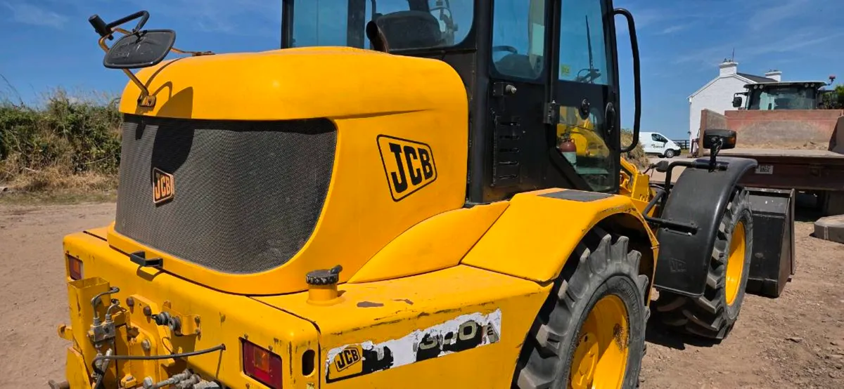Jcb 320 - Image 4