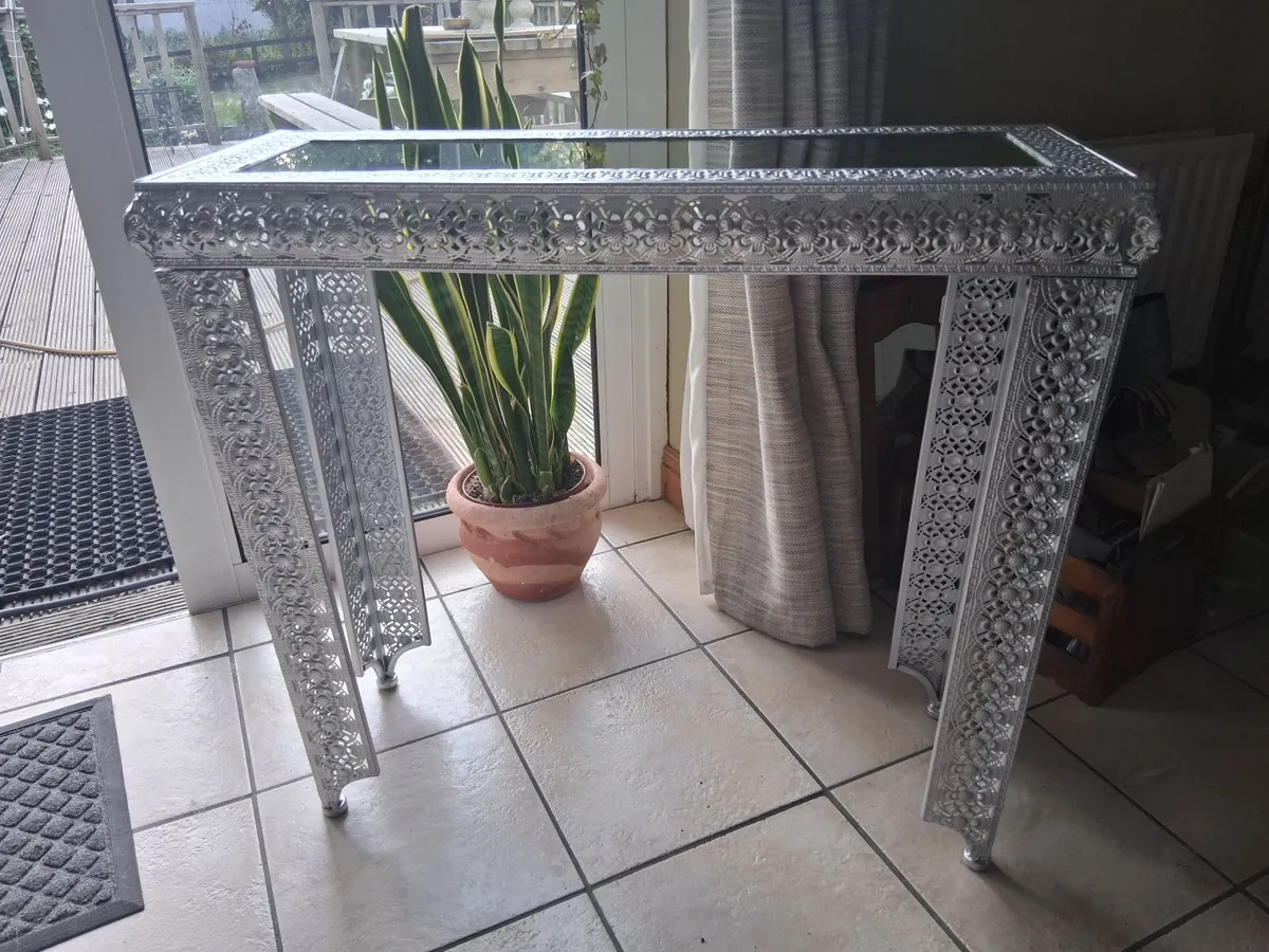 Bohemian metal and glass side table - Image 1