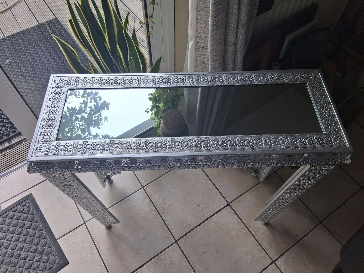 Bohemian metal and glass side table - Image 2