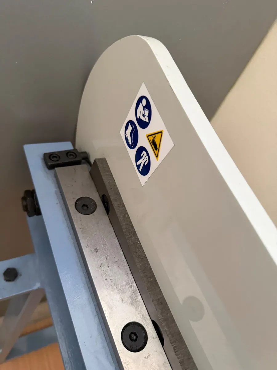 Guillotine - Image 3