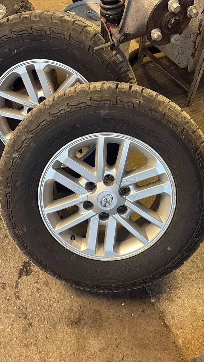 Toyota hilux alloys - Image 3
