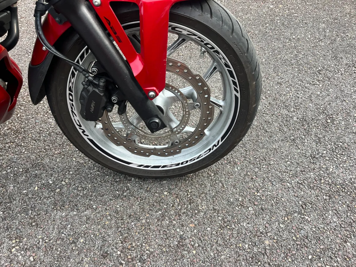2017 Honda NC 750 X - Image 2