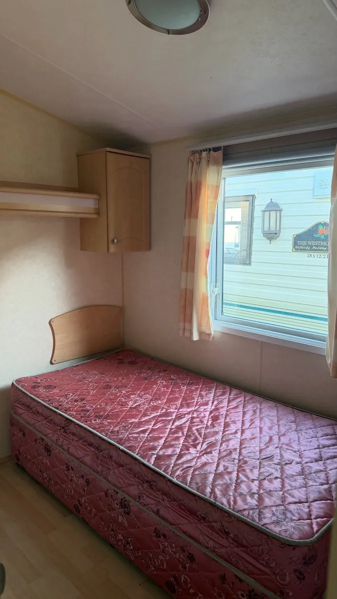 Mobile Homes - Image 3