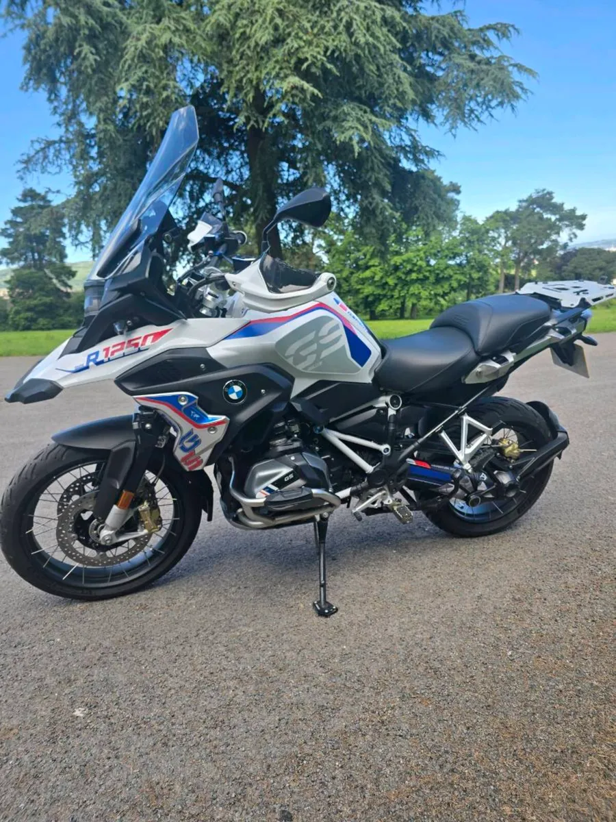 Motorcycle - Image 3
