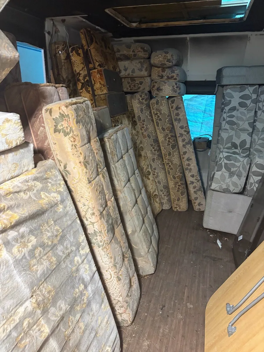 Caravan parts and windows - Image 4