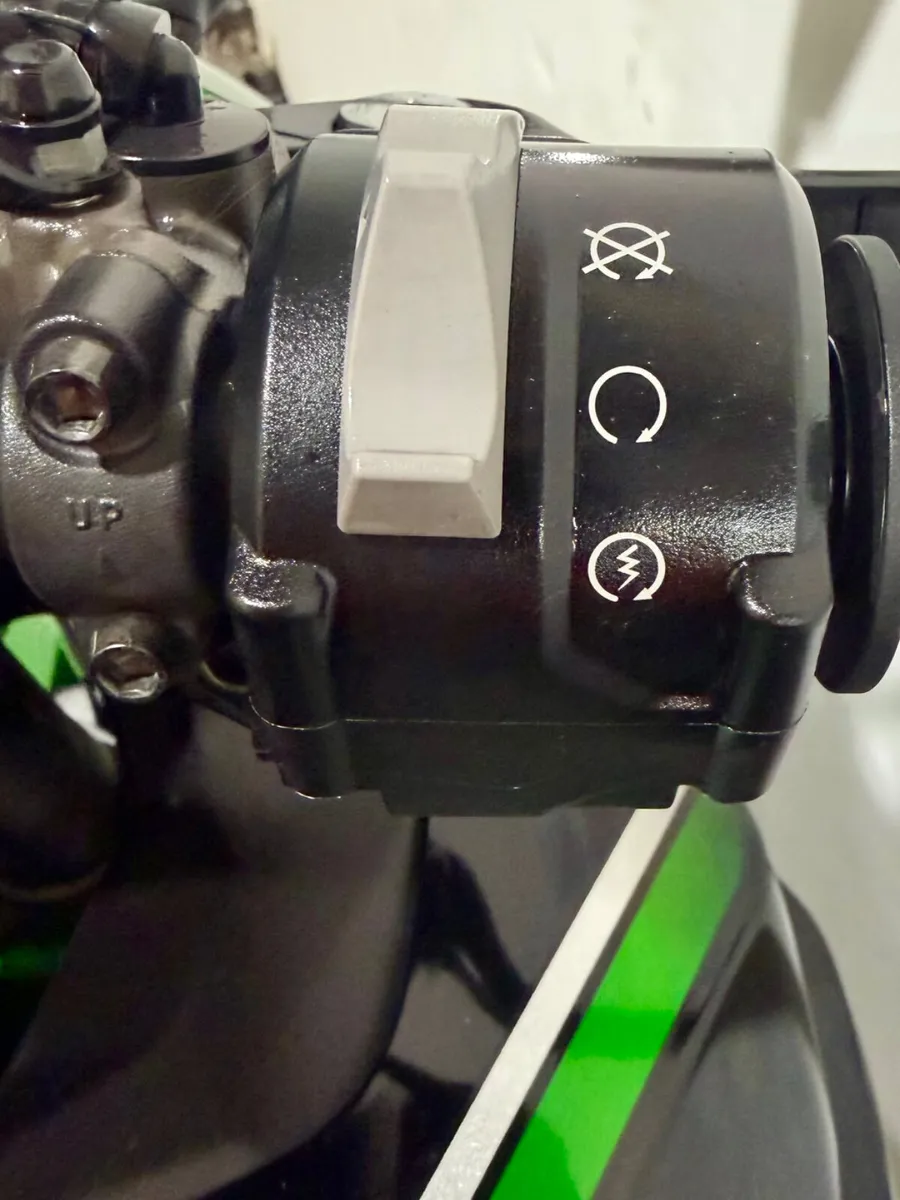 KAWASAKI Z 1000 SX 2023 TRADE INS WELCOME - Image 4