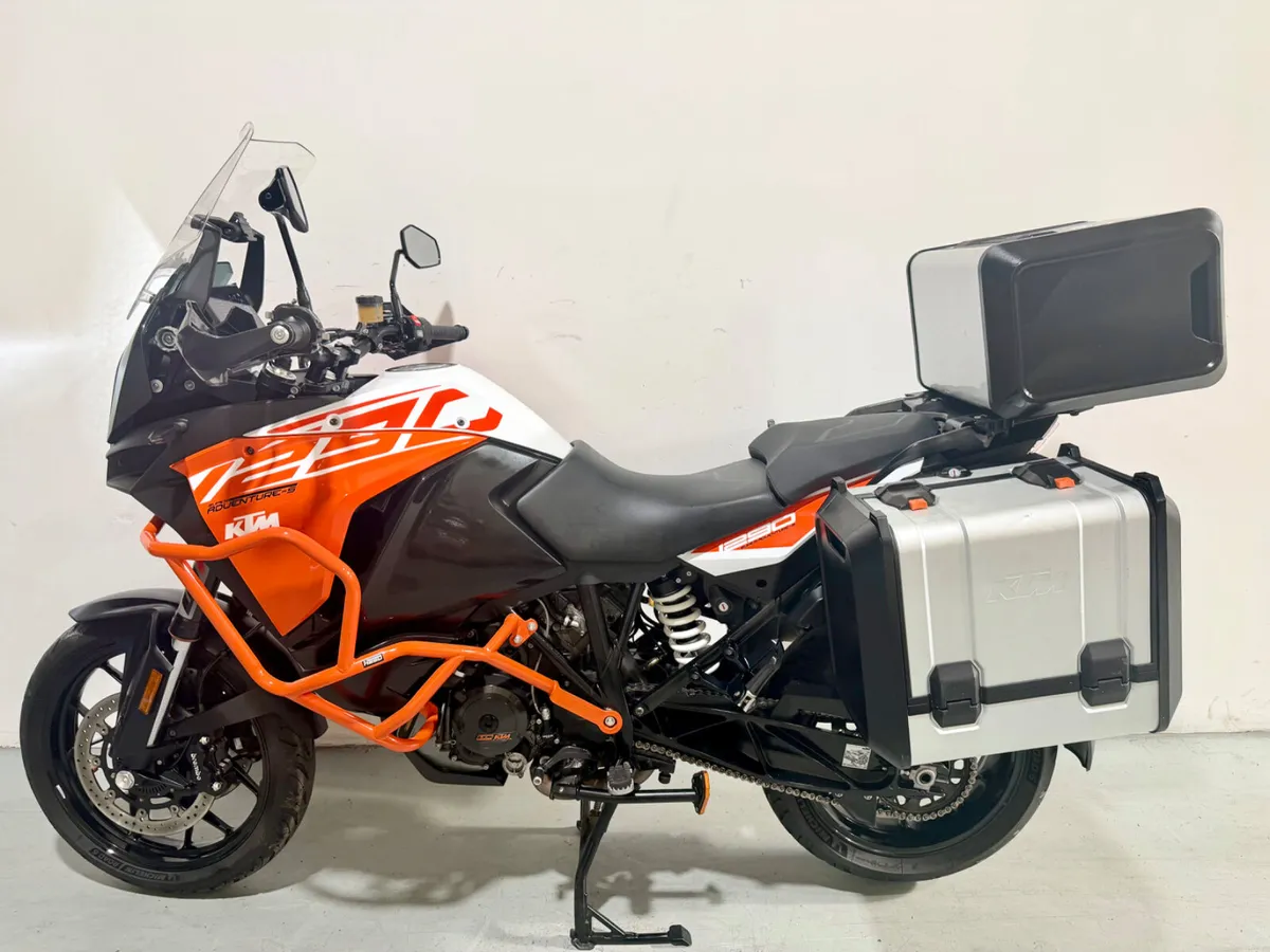 KTM 950 SUPER ADVENTURE S 2017 - Image 2