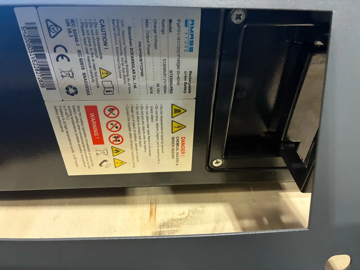 Sofar solar Inverter and Battery - Image 4