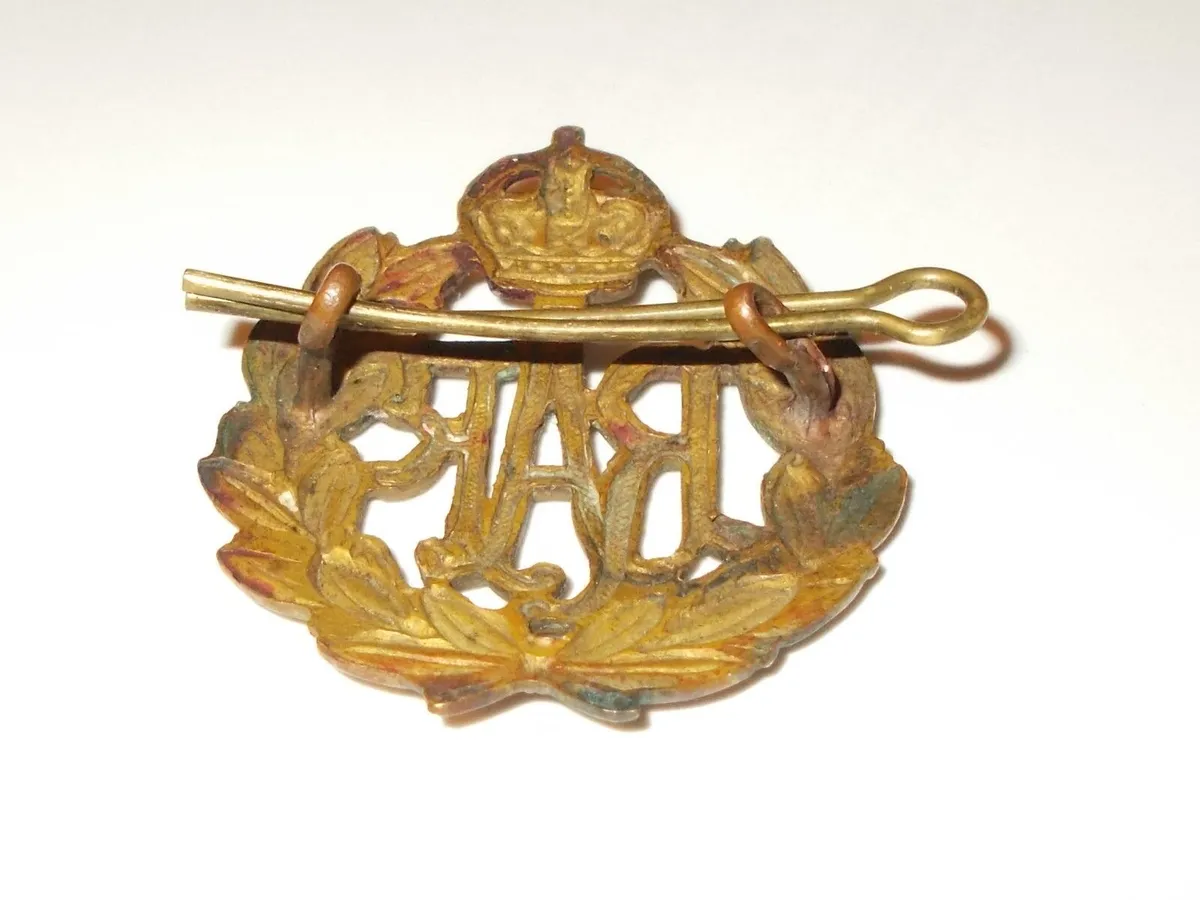 R.A.F. badge - Image 2