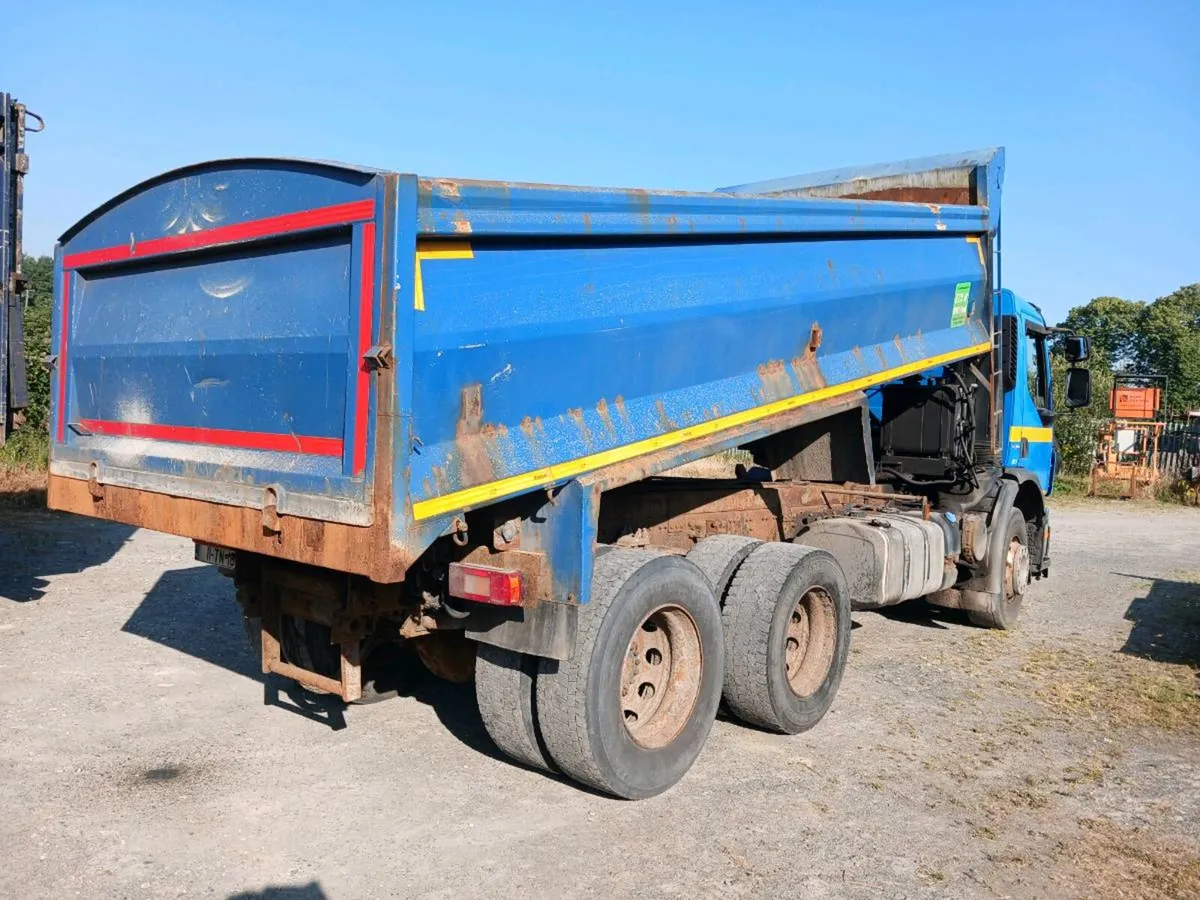 Volvo 6 wheeler - Image 2