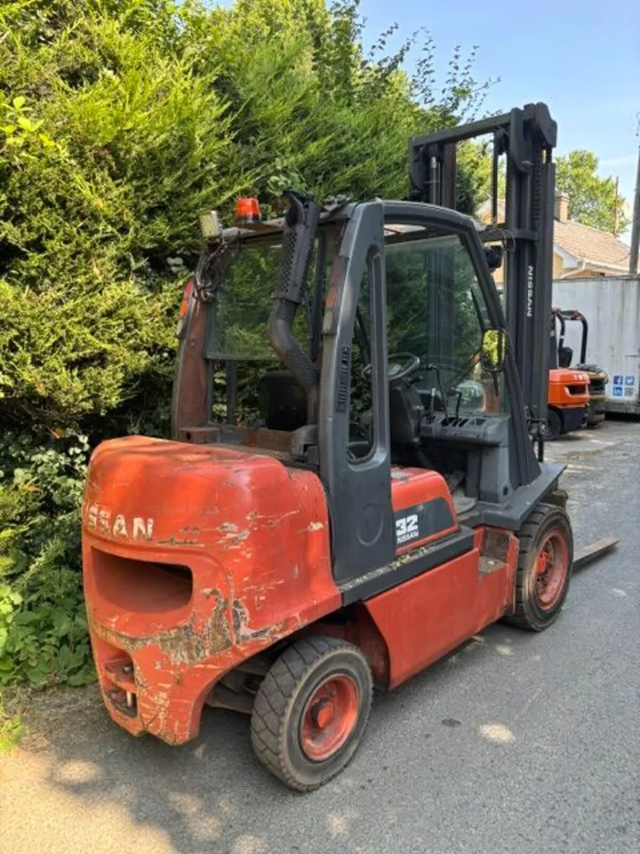 Nissan Diesel Forklift - Image 3