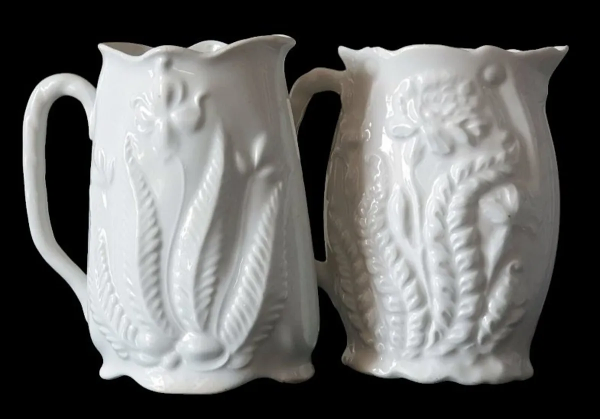 Pair of Vintage Floral Relief Jugs - Image 4