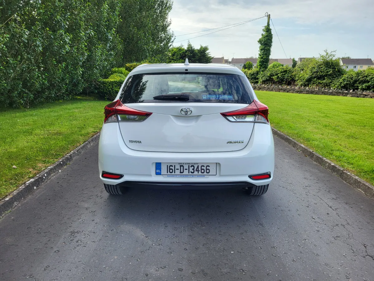 Toyota Auris 1.4 Diesel  NEW DOE - Image 3