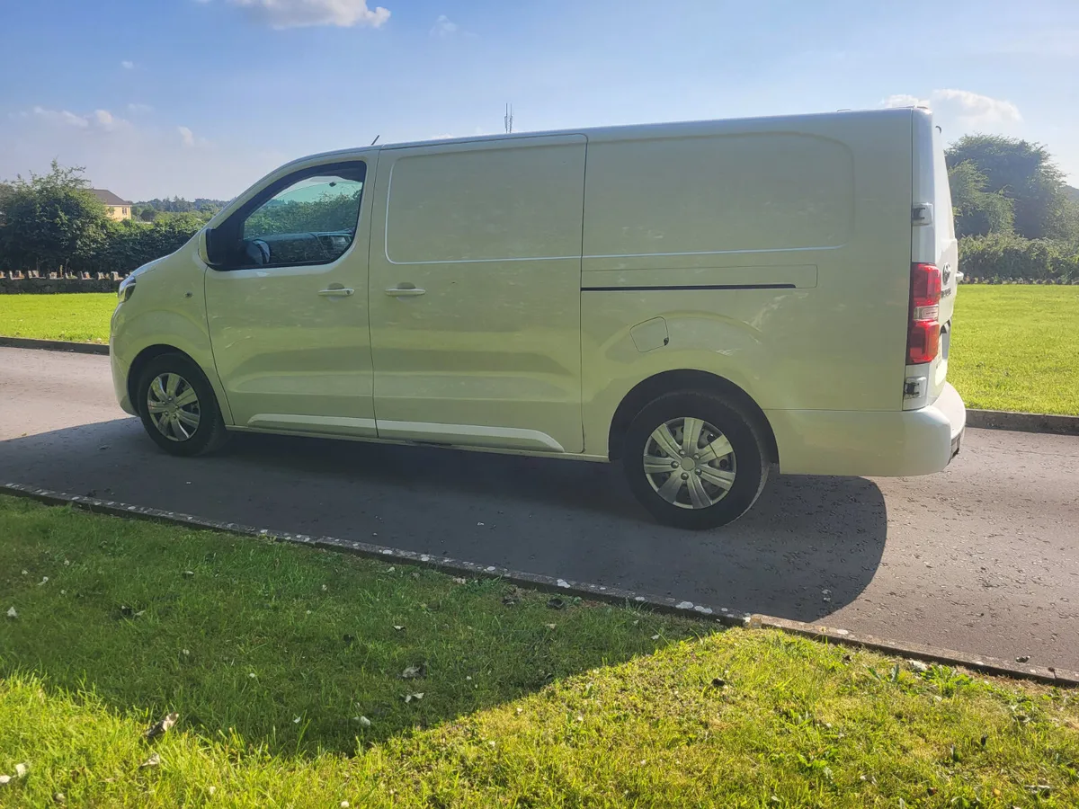 Toyota Proace LWB  1 OWNER - Image 4