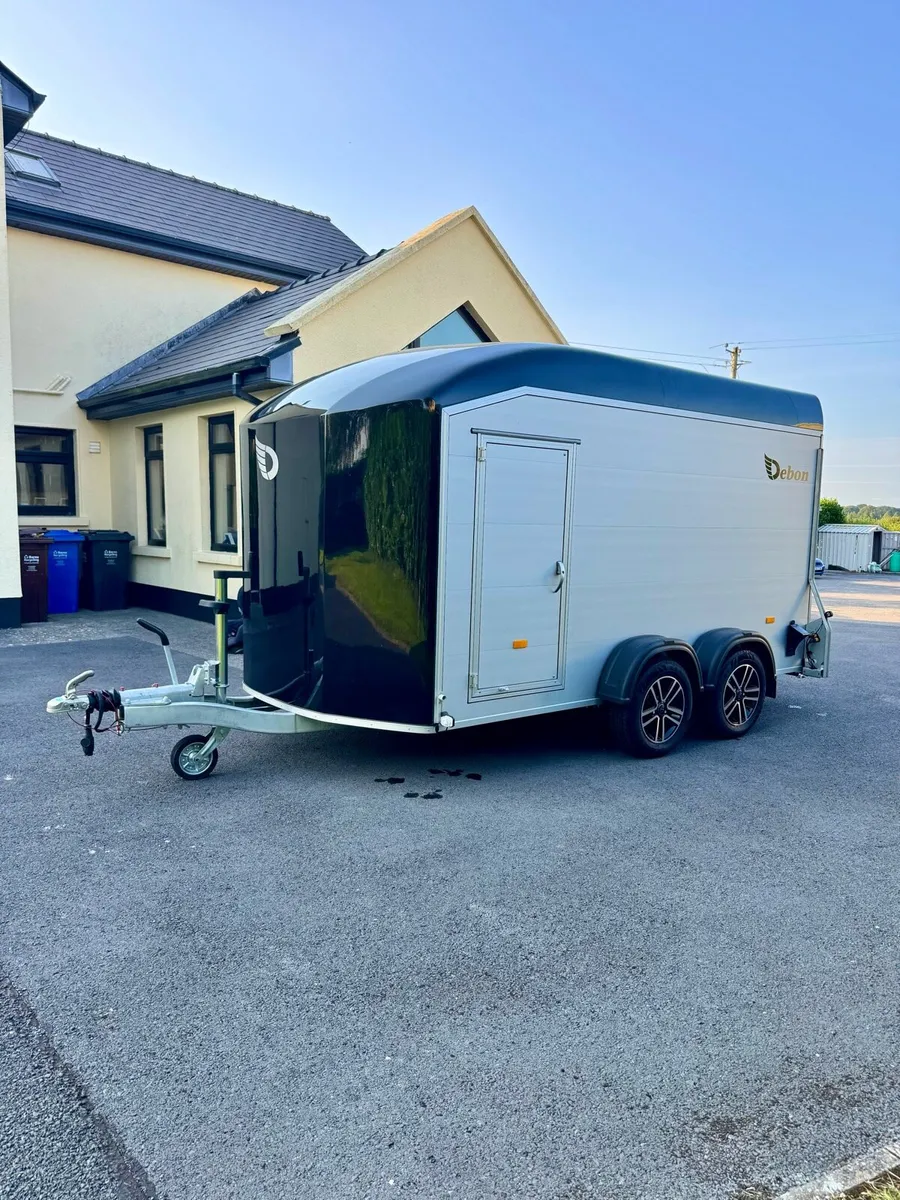 2025 Debon Roadster C700 Box Trailer (as new) - Image 2