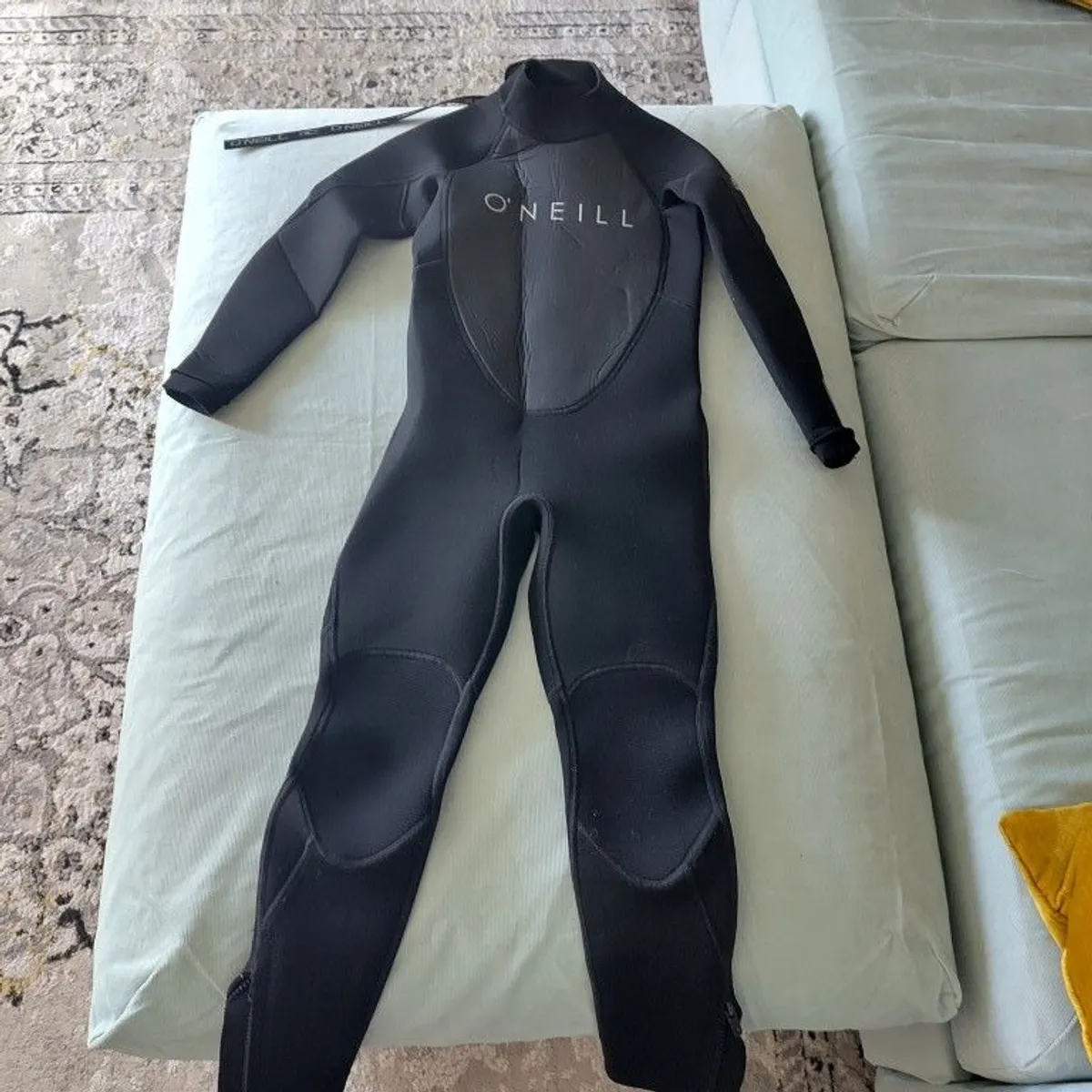 O'Neill Wetsuit age 6, 126-133cm tall and 62-67cm wide. - Image 1