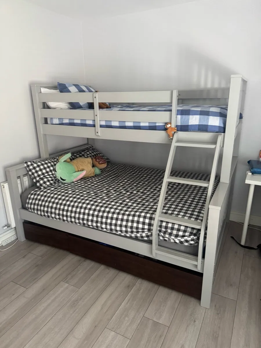Bunk Bed - Tripple - Image 1
