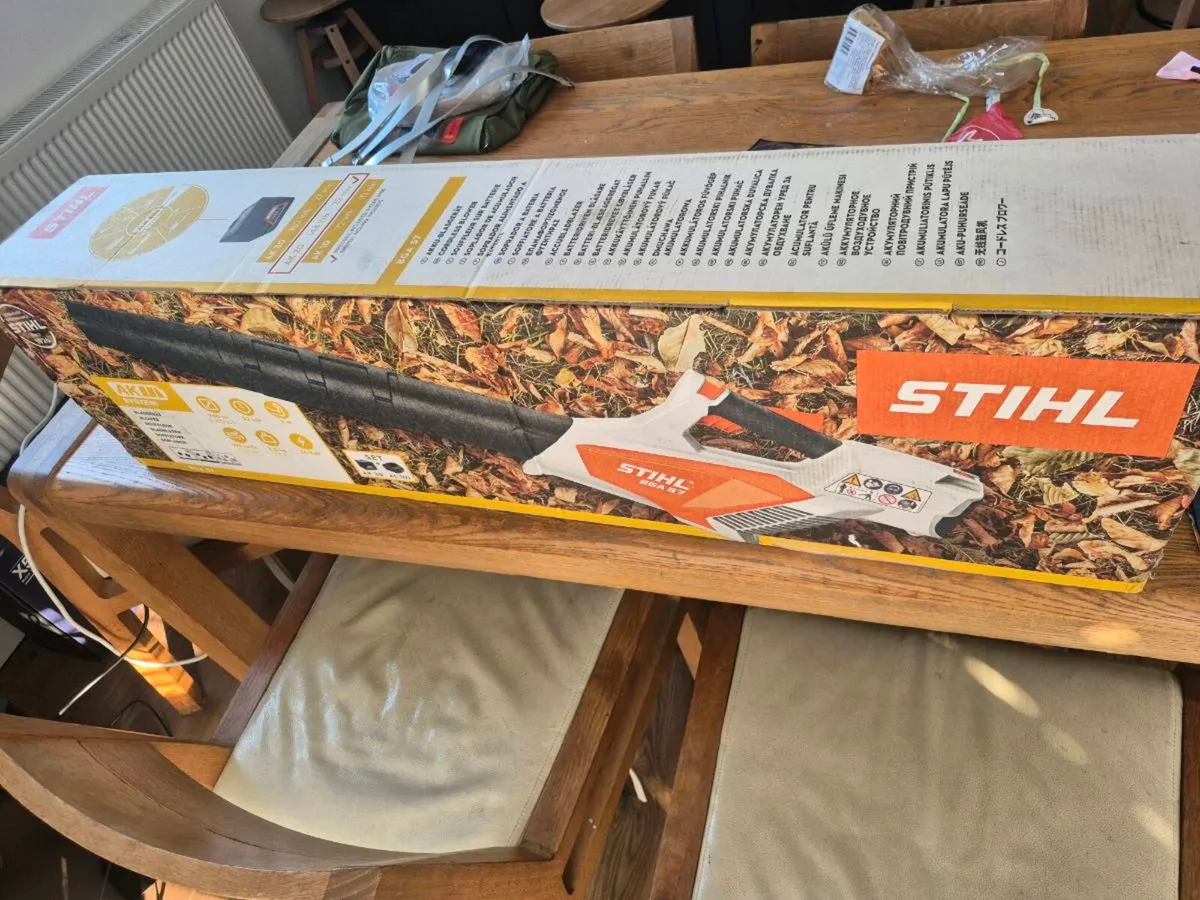 Stihl Leaf Blower - cordless. - Image 1