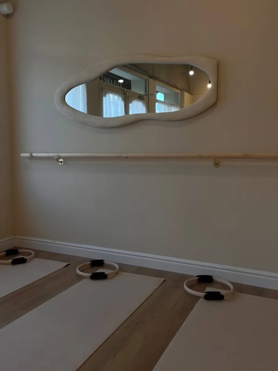 Pilates, Barre & Yoga Equipment - Image 2
