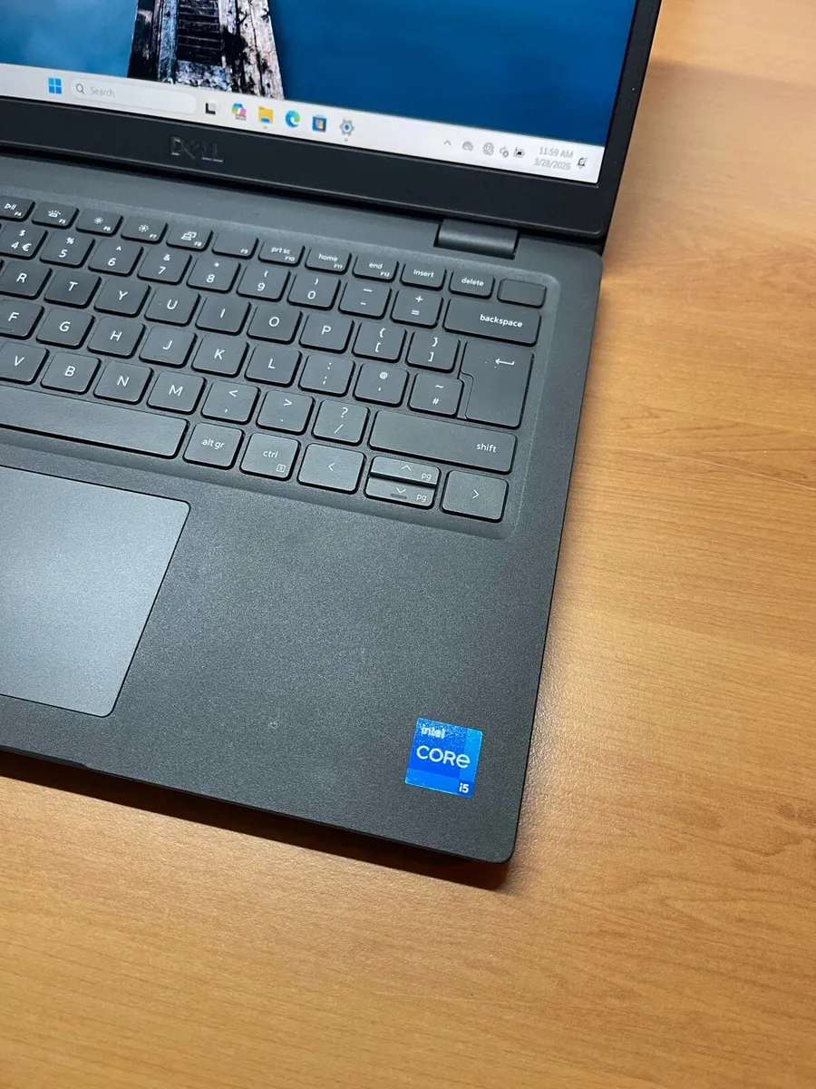 Dell laptop i5 pro 16/256 Windows 11 - Image 2