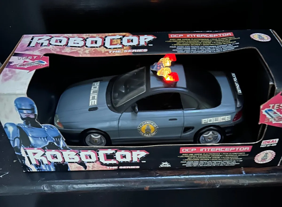 Robocop 1/18 - Image 1