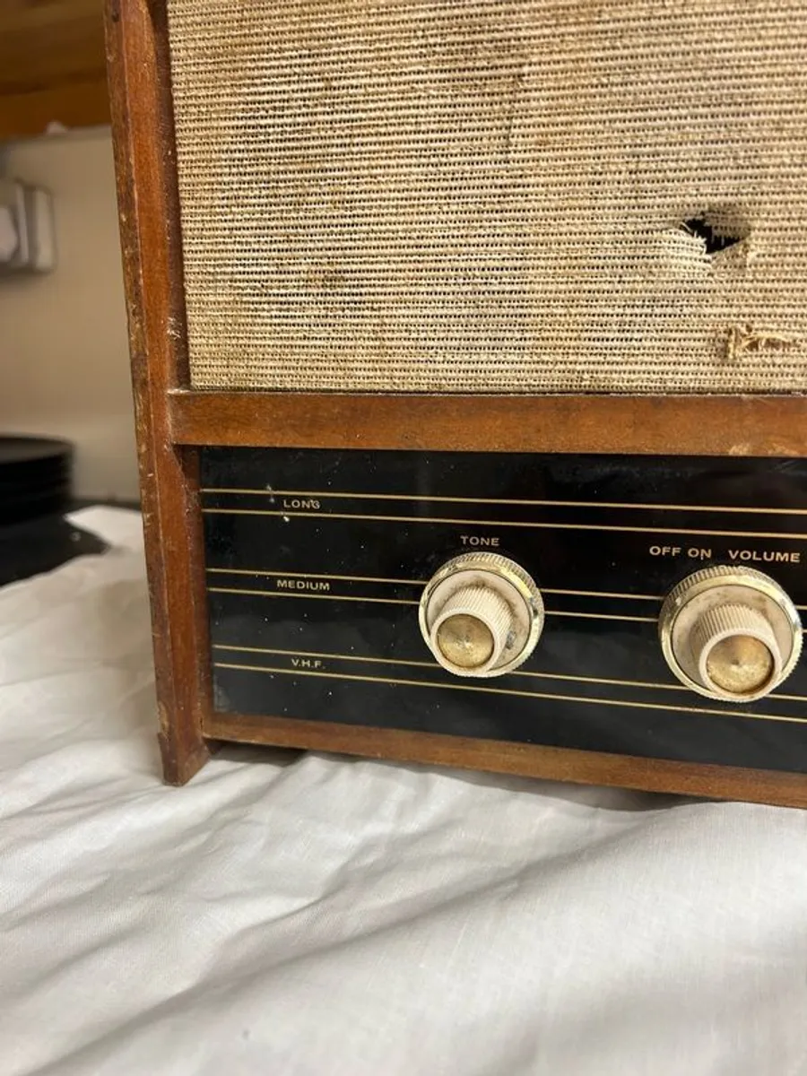 Vintage Radio - Image 2