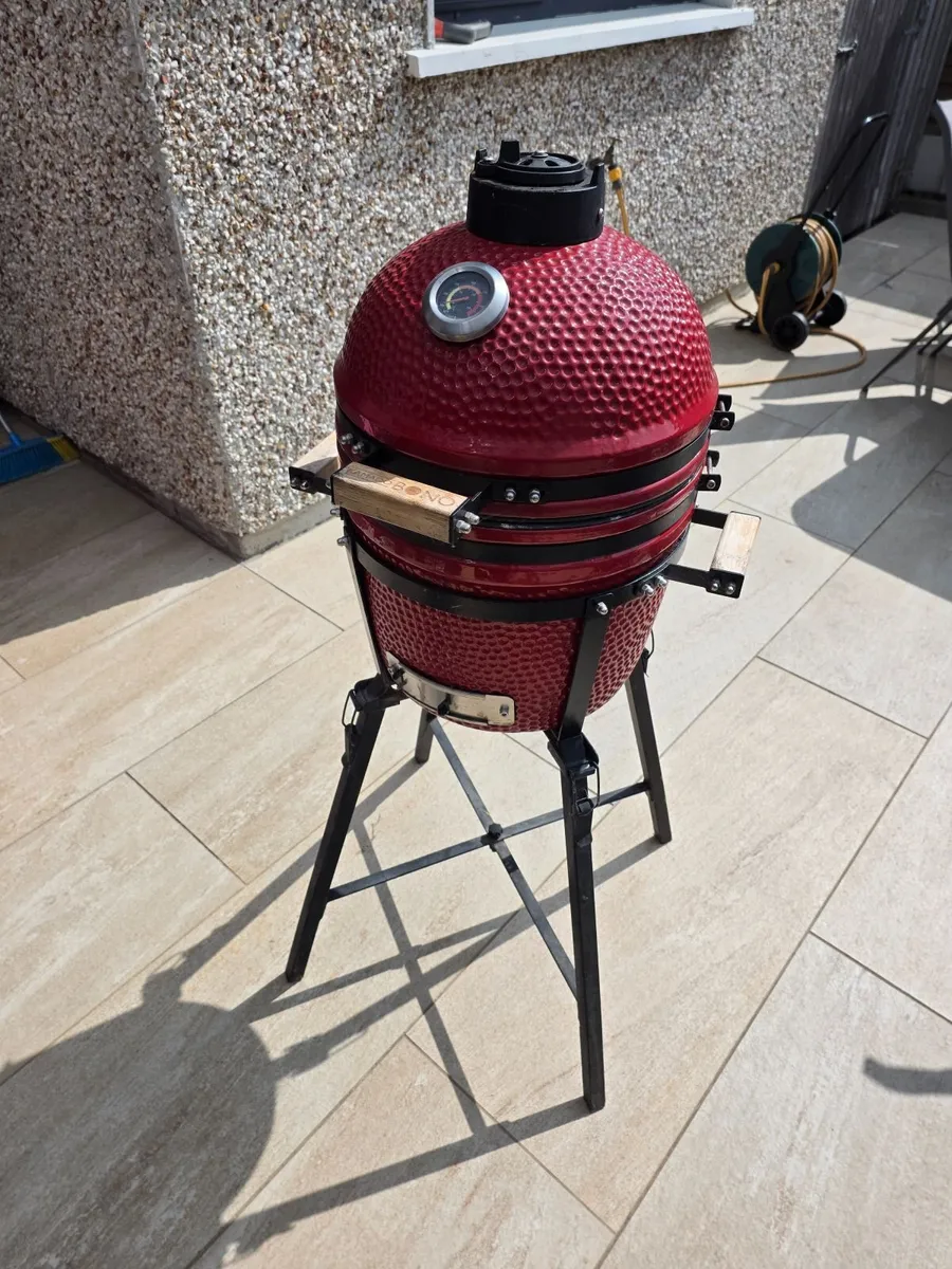 BBQ Ceramic egg - Kamado Bono Minimo Red – 15″ - Image 1