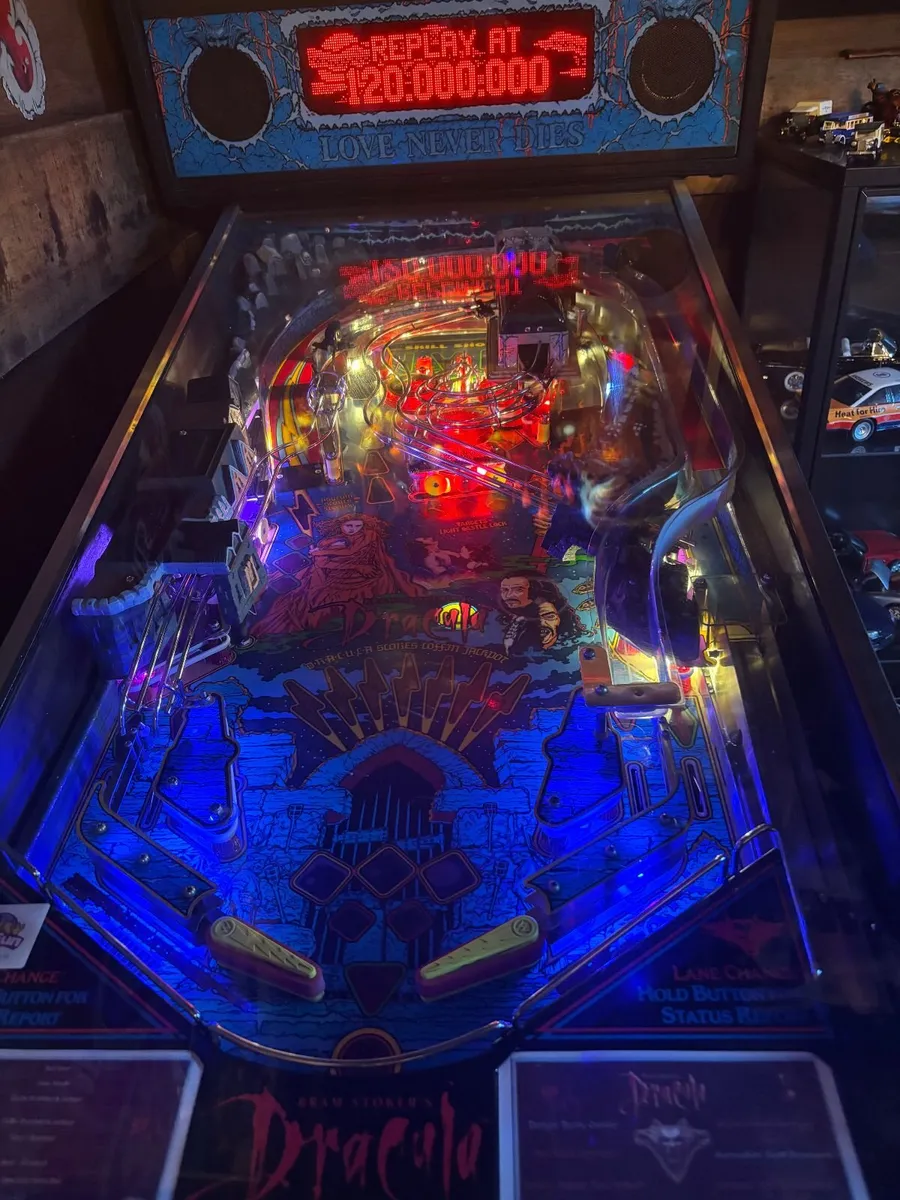 1992 William's Pinball - Bram Stoker's Dracula - Image 4