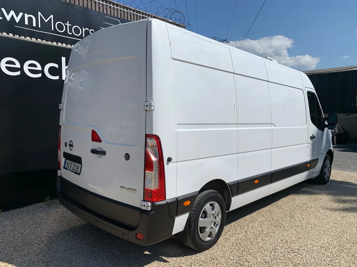 NISSAN NV400 FRIDGE VAN 2.3 DCI 130 BHP L3H2 - Image 3