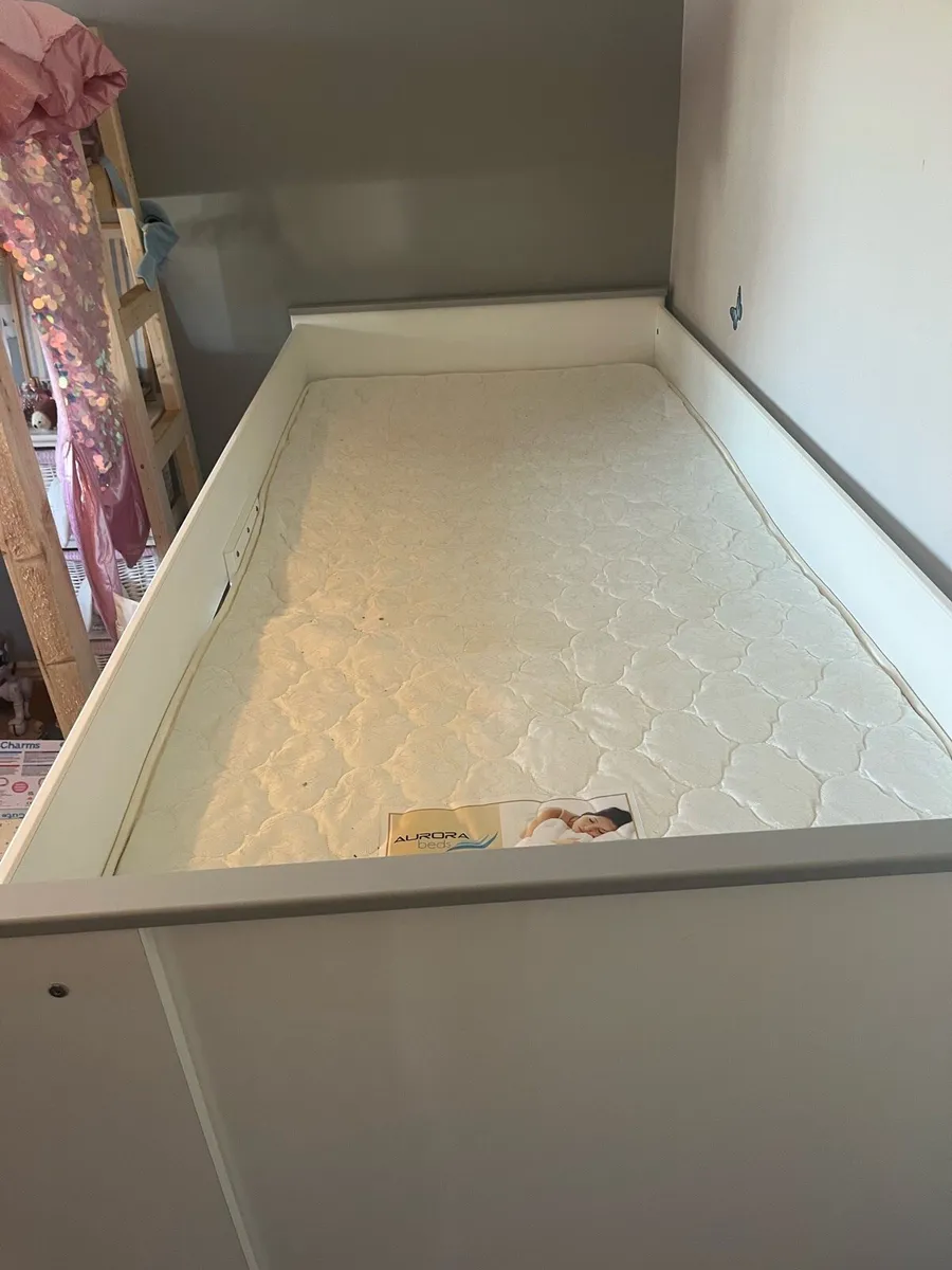 Midsleeper single bed + mattress - Image 4