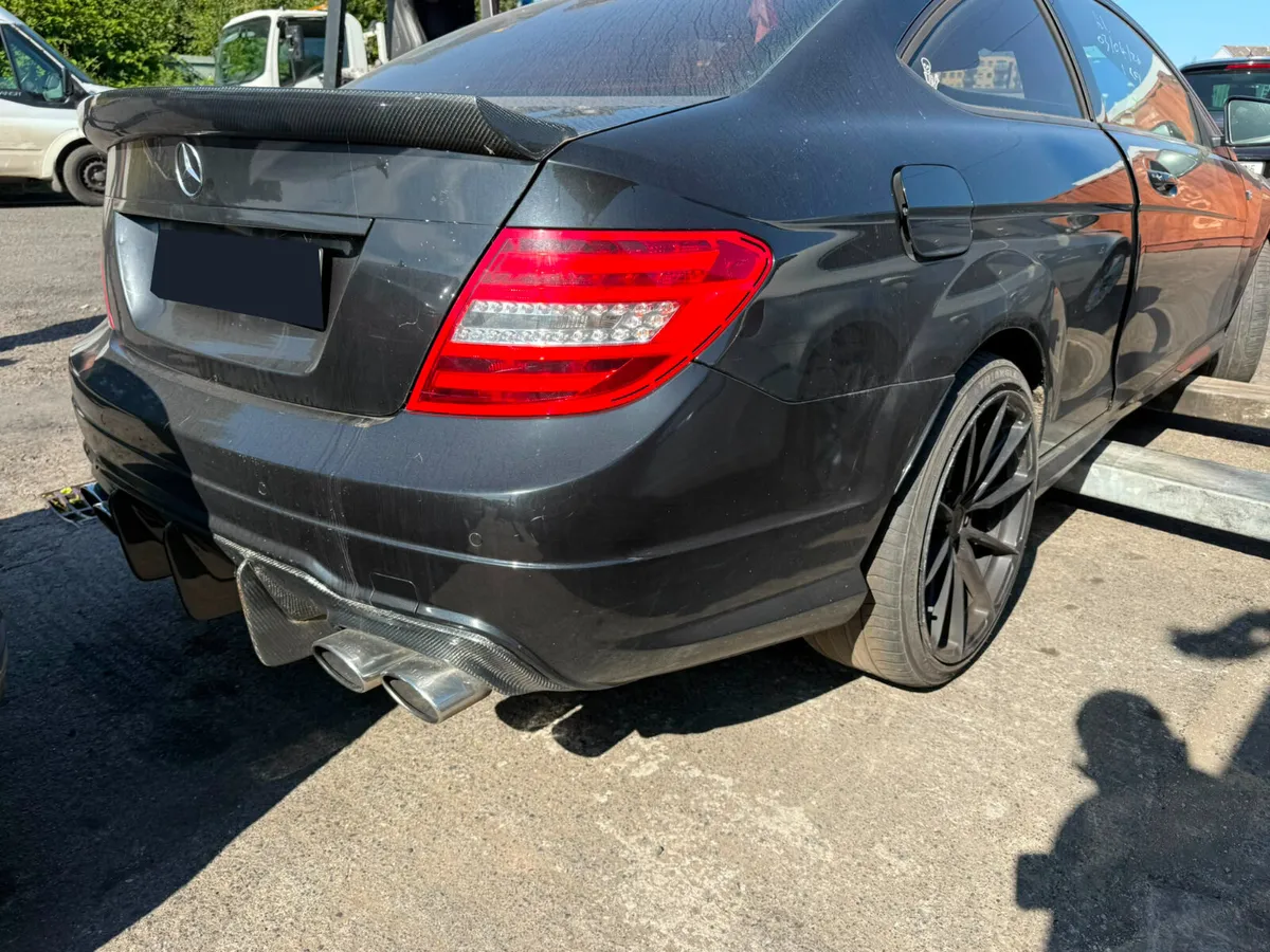 2012 MERCEDES C CLASS 1.6 PETROL FOR BREAKING - Image 1